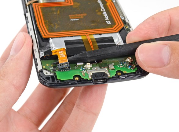 Замена батареи в Motorola XT1052 Moto X - 57 | Vseplus