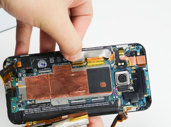 Замена батареи в HTC One M9 - 26 | Vseplus
