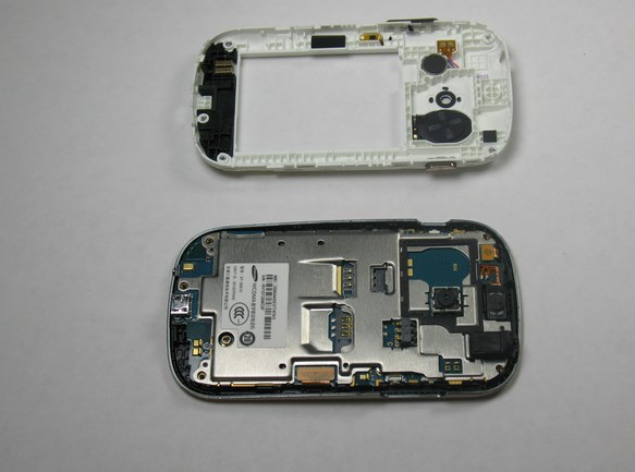 Замена средней части корпуса в Samsung Galaxy Fame S6812 - 11 | Vseplus