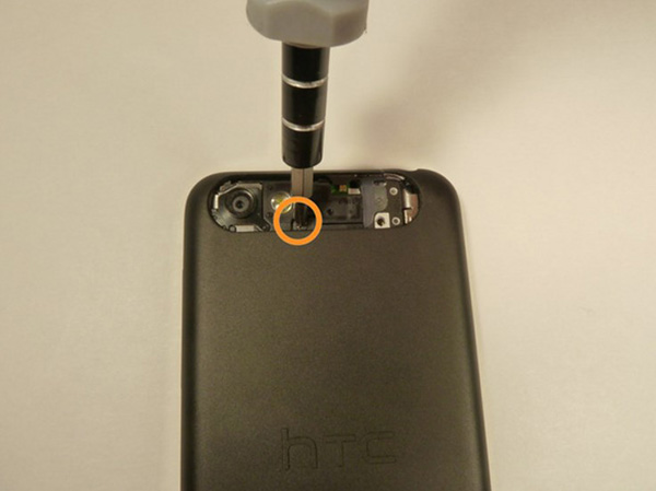 Замена камеры в HTC T320e One V - 11 | Vseplus