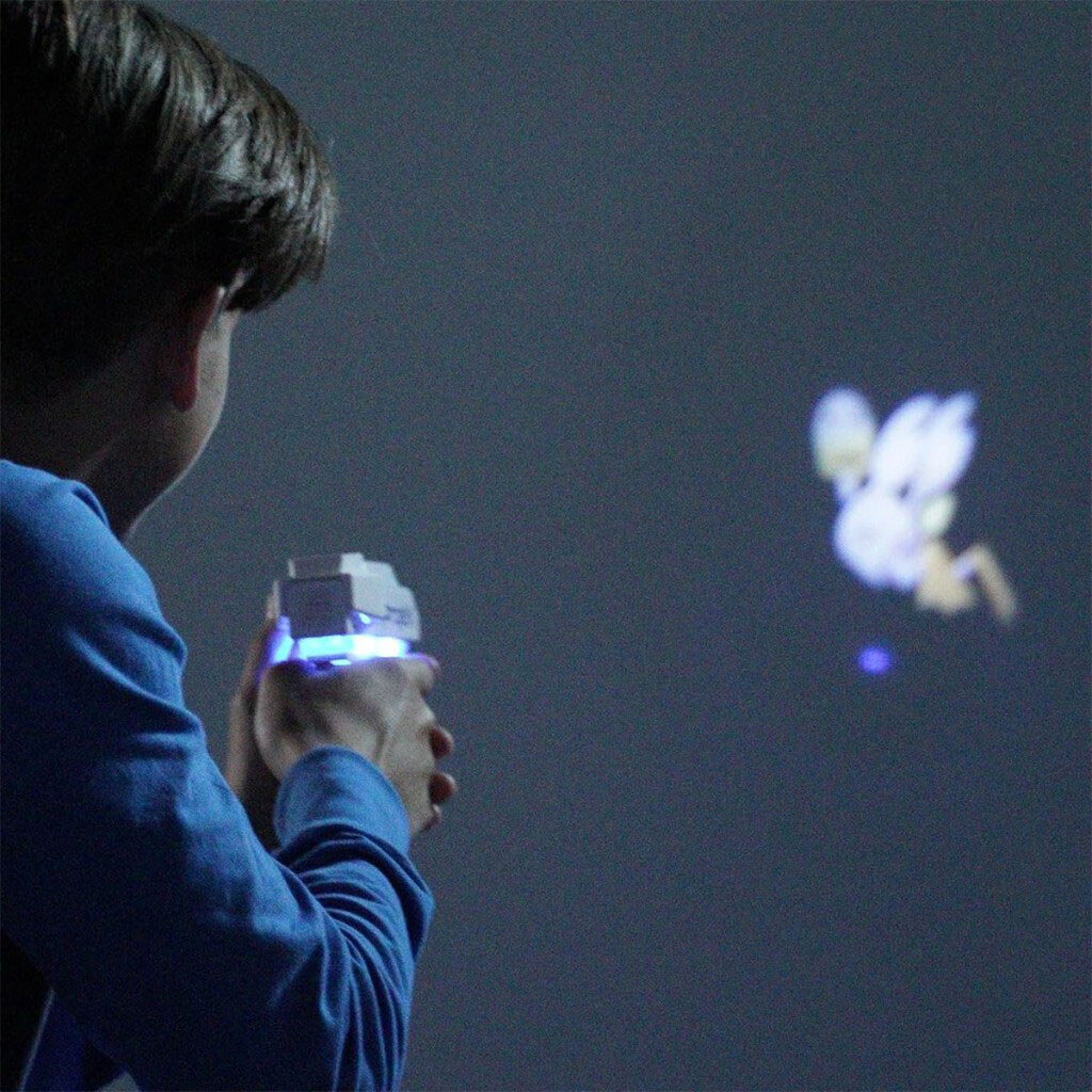 Игровой набор для лазерных боев "Проектор Laser X One": 1 игр. бластер, слайд-цели, Mic - № 6 Игровой набор для лазерных боев "Проектор Laser X One": 1 игр. бластер, слайд-цели, Mic - № 6