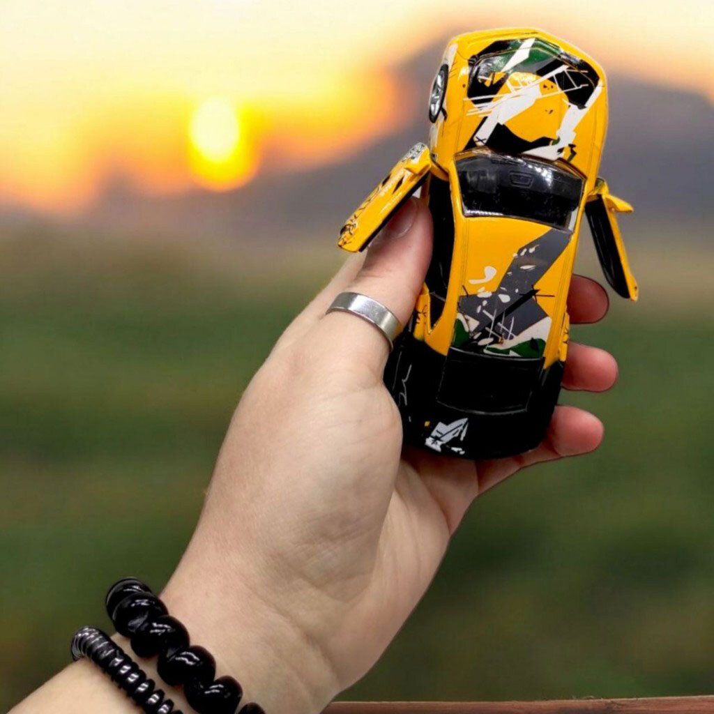 Машинка Chevrolet Camaro с узорами, Автопром - № 2 Машинка Chevrolet Camaro с узорами, Автопром - № 2