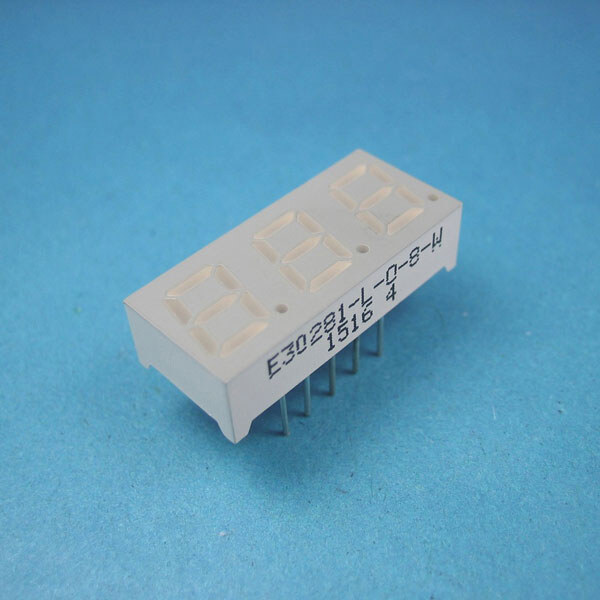 Светодиодный индикатор трехсимвольный E30281-L-O-8-W - № 1 Светодиодный индикатор трехсимвольный E30281-L-O-8-W - № 1
