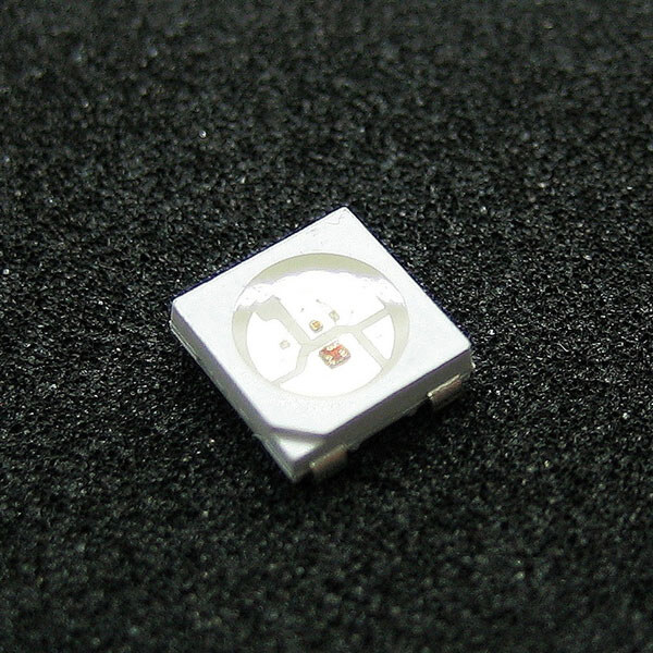 Керований світлодіод SK6812 RGB - № 1 Керований світлодіод SK6812 RGB - № 1