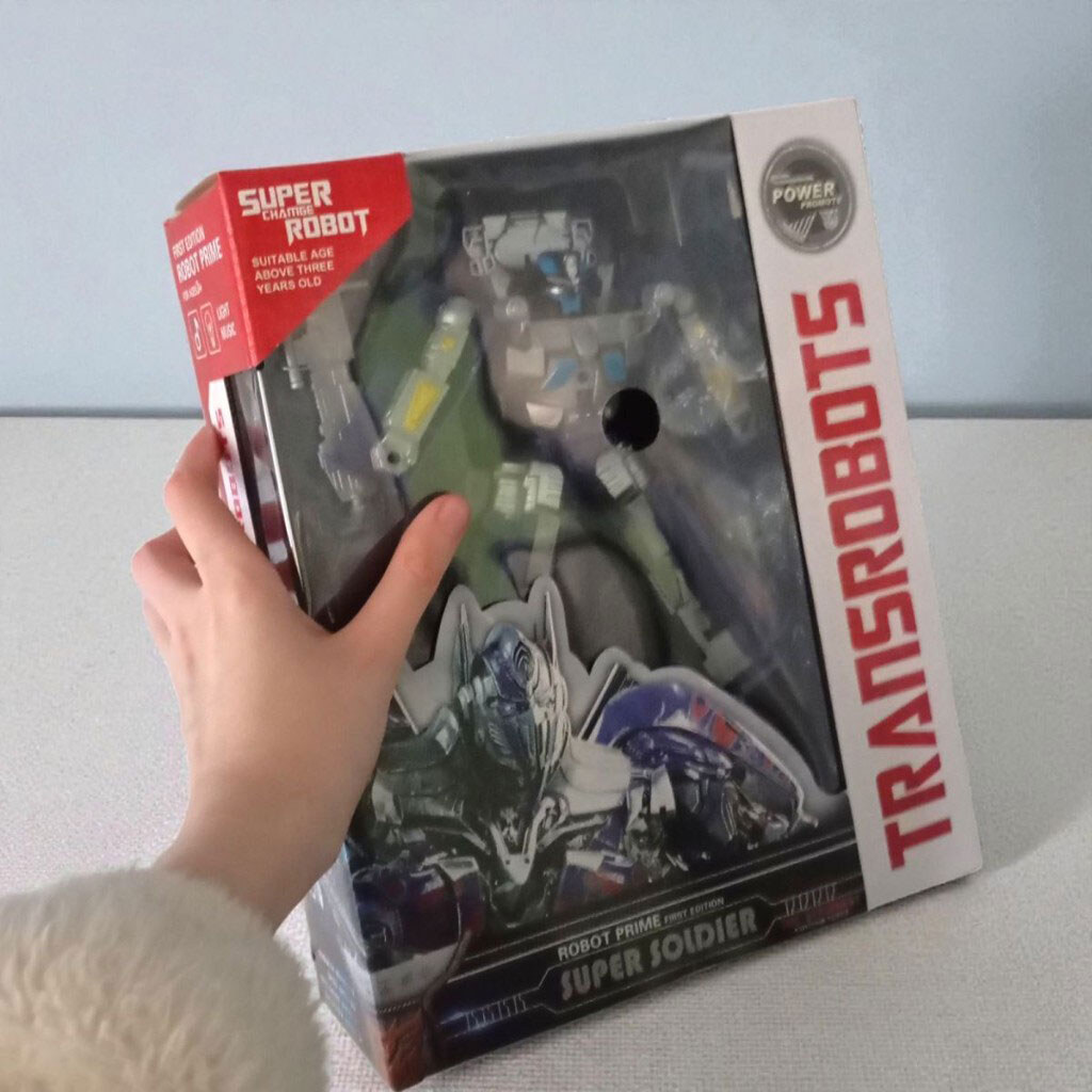 Трансформер, світло. звук, аксесуари, у коробці 30х24х8, 5 см, Mic - № 2 Трансформер, світло. звук, аксесуари, у коробці 30х24х8, 5 см, Mic - № 2