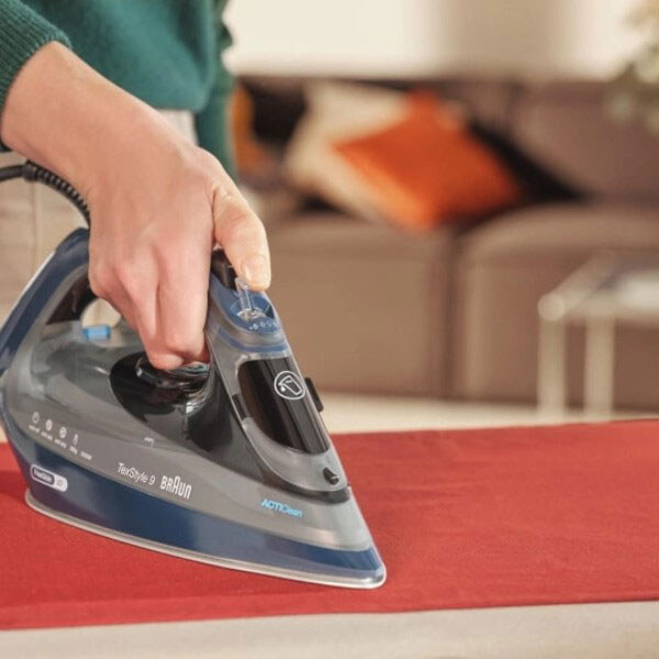 Праска Braun SI 9682 DB, Чорний - № 17 Праска Braun SI 9682 DB, Чорний - № 17