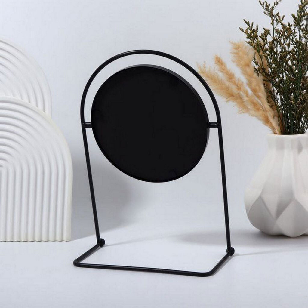 Дзеркало настільне кругле на металевій підставці d=14,5 см - № 4 Дзеркало настільне кругле на металевій підставці d=14,5 см - № 4