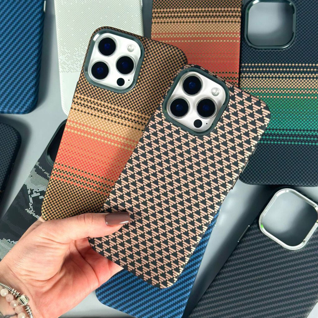 Чехол (накладка) Apple iPhone 17, Elite Carbon Matte Box, MagSafe, Orange Stripes, Рисунок - № 7 Чехол (накладка) Apple iPhone 17, Elite Carbon Matte Box, MagSafe, Orange Stripes, Рисунок - № 7