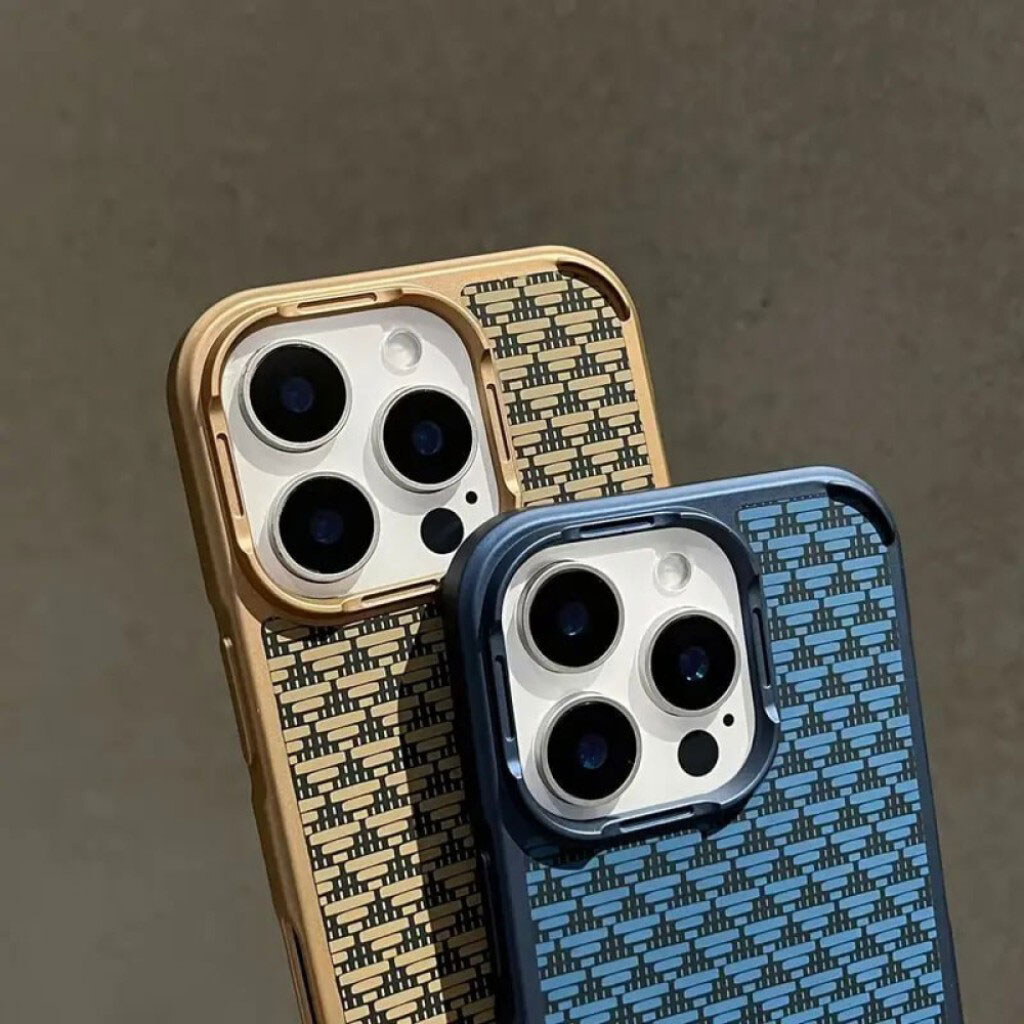 Чохол (накладка) Apple iPhone 12 Pro Max, Luxury Carbon Fiber Pattern, Gold Triangles, MagSafe, Малюнок - № 15 Чохол (накладка) Apple iPhone 12 Pro Max, Luxury Carbon Fiber Pattern, Gold Triangles, MagSafe, Малюнок - № 15