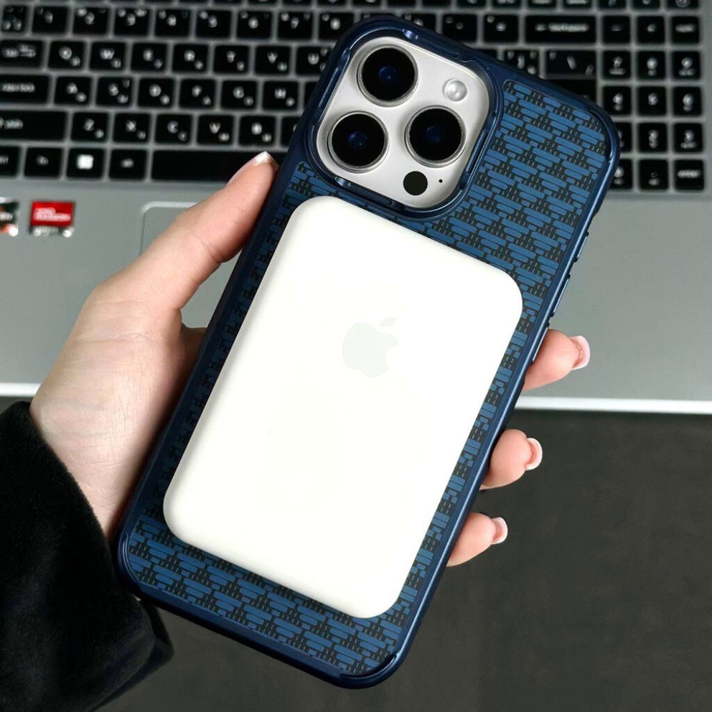 Чохол (накладка) Apple iPhone 13 Pro Max, Luxury Carbon Fiber Pattern, Gold Cube, MagSafe, Малюнок - № 6 Чохол (накладка) Apple iPhone 13 Pro Max, Luxury Carbon Fiber Pattern, Gold Cube, MagSafe, Малюнок - № 6