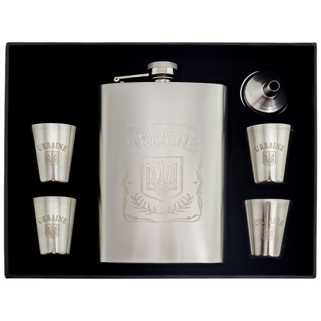 Набір для алкогольних напоїв: фляга, стопки 4 шт, лійка - № 1 Набір для алкогольних напоїв: фляга, стопки 4 шт, лійка - № 1