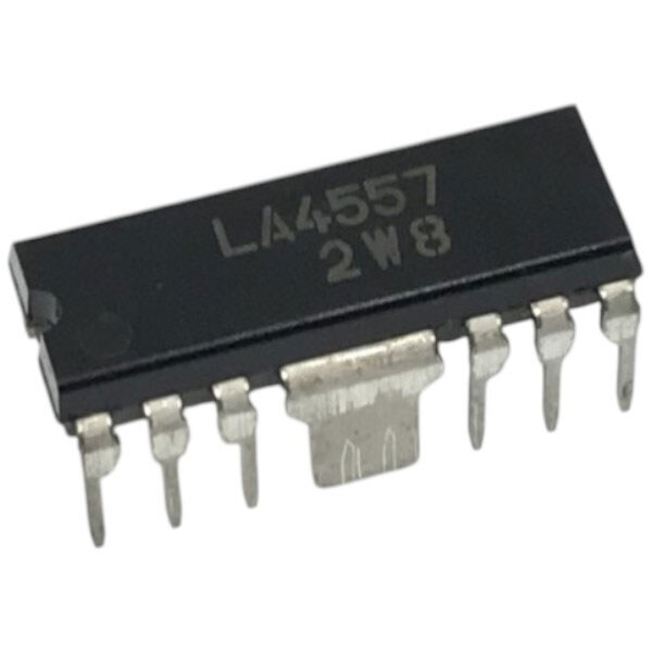 Микросхема LA4557 - № 1 Микросхема LA4557 - № 1
