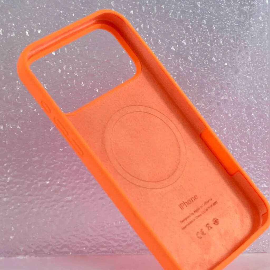 Чохол (накладка) Apple iPhone 17 Pro Max, Air Beats Two Colors, Fluorescent, MagSafe, Червоний - № 2 Чохол (накладка) Apple iPhone 17 Pro Max, Air Beats Two Colors, Fluorescent, MagSafe, Червоний - № 2