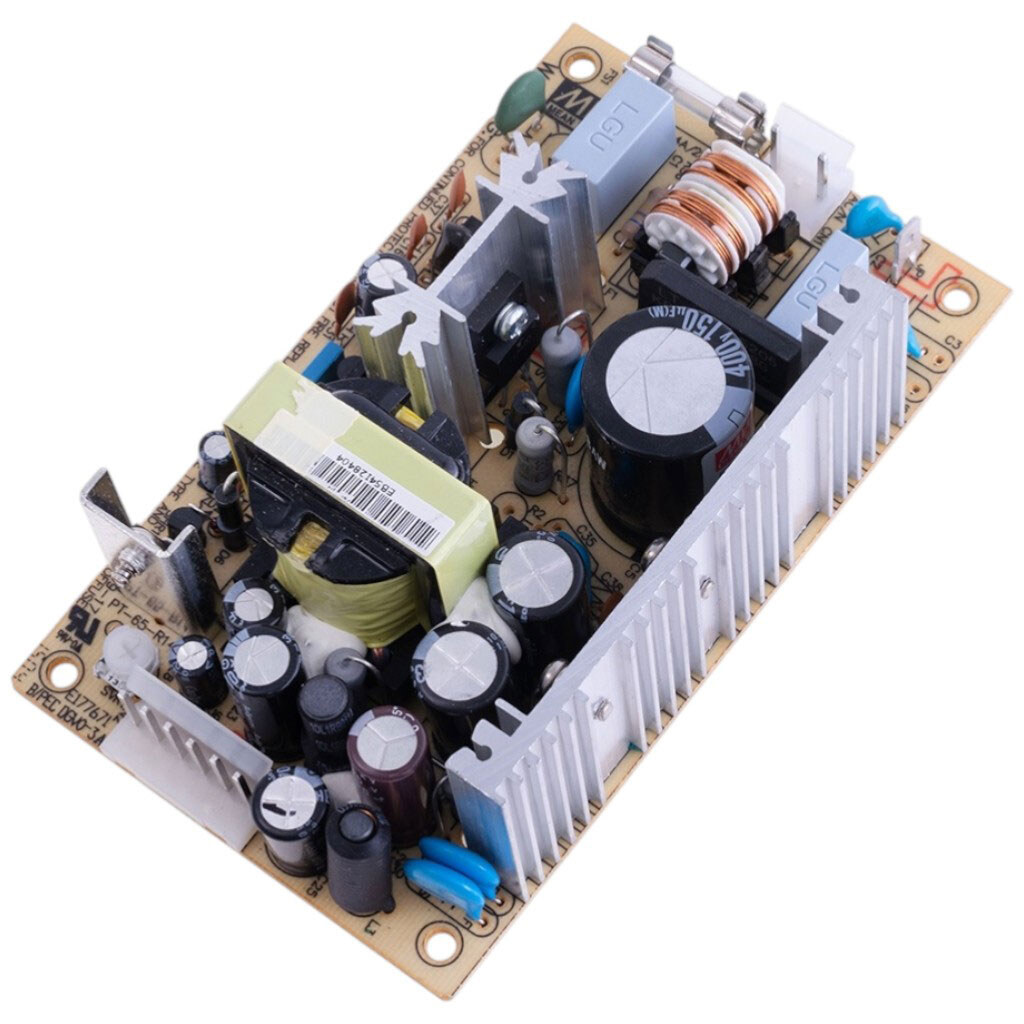 Вбудований блок живлення PT-65C - № 2 Вбудований блок живлення PT-65C - № 2