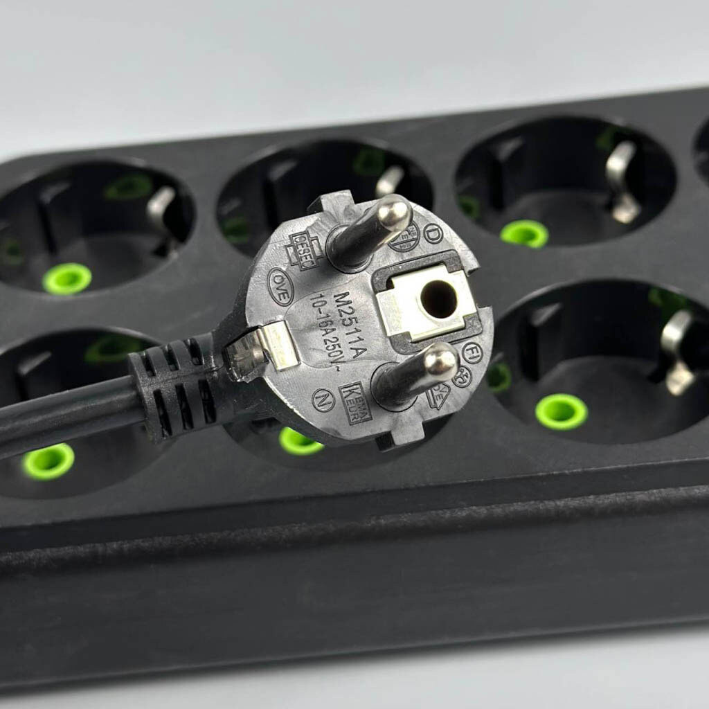 Сетевой удлинитель UA Power F34U, 6.0 м., Черный - № 4 Сетевой удлинитель UA Power F34U, 6.0 м., Черный - № 4