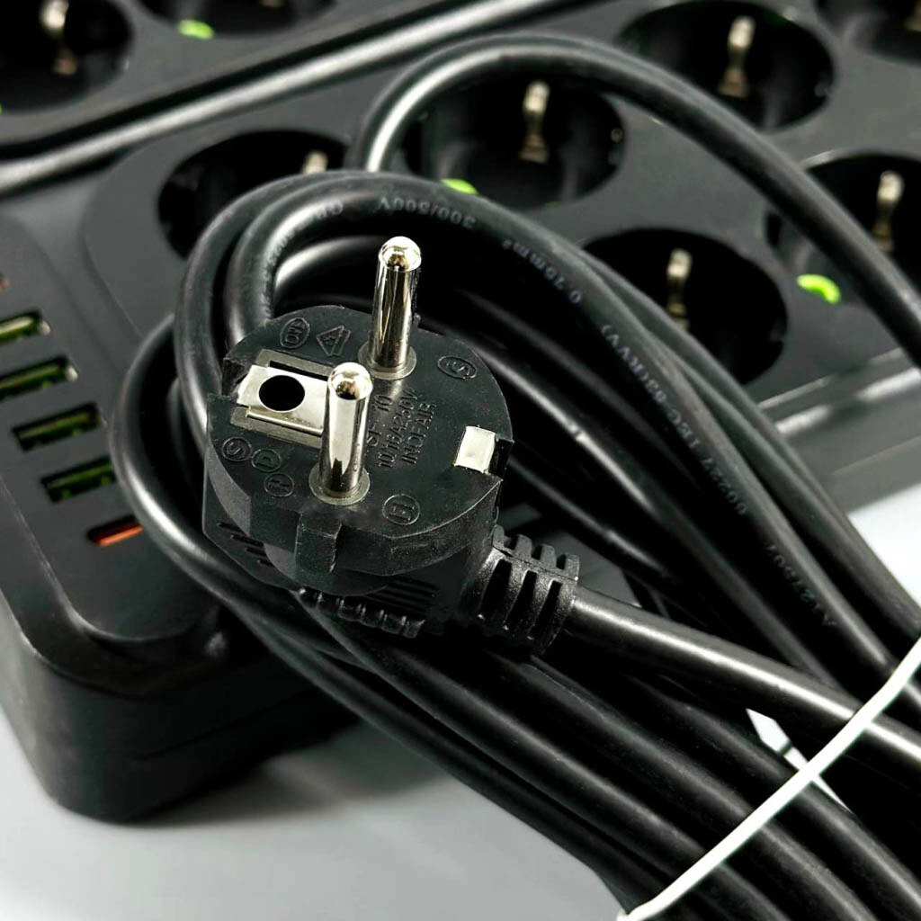 Сетевой удлинитель UA Power F35U, 2.0 м., Черный - № 5 Сетевой удлинитель UA Power F35U, 2.0 м., Черный - № 5