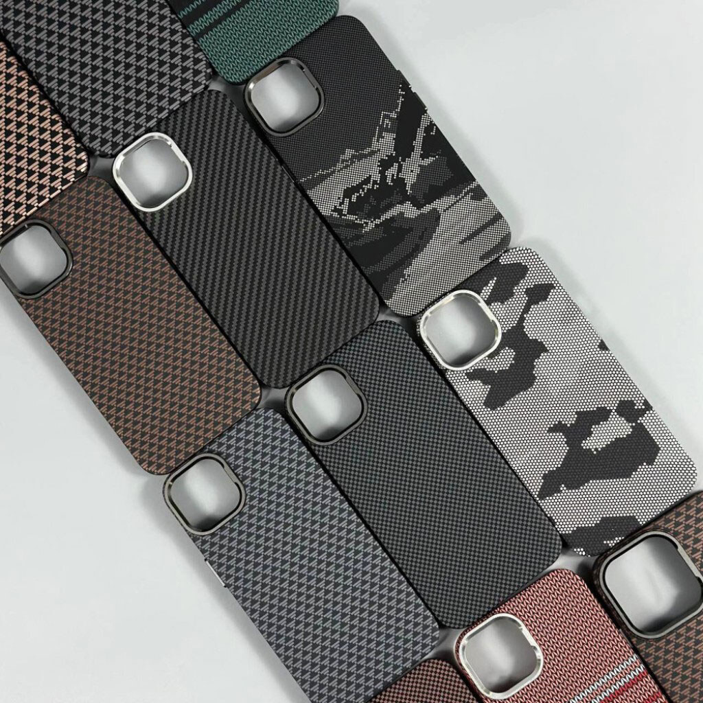 Чехол (накладка) Apple iPhone 17 Pro Max, Elite Carbon Matte Box, MagSafe, Gold Stripes, Рисунок - № 3 Чехол (накладка) Apple iPhone 17 Pro Max, Elite Carbon Matte Box, MagSafe, Gold Stripes, Рисунок - № 3