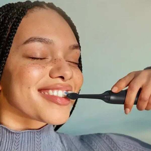 Зубная электрощетка Philips Sonicare 3100 HX4072 - № 4 Зубная электрощетка Philips Sonicare 3100 HX4072 - № 4