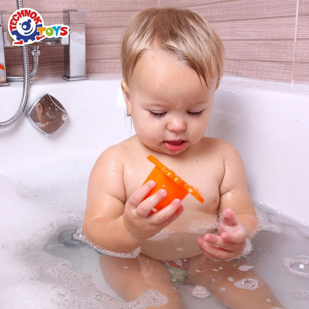 Набор игрушек для купания пластиковых "Пирамидка", Технок - № 2 Набор игрушек для купания пластиковых "Пирамидка", Технок - № 2