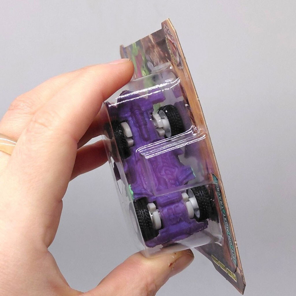 Машинка-тянучка серии "Horror: Wheeleezz / Горрор: Вилиз", Mic - № 2 Машинка-тянучка серии "Horror: Wheeleezz / Горрор: Вилиз", Mic - № 2