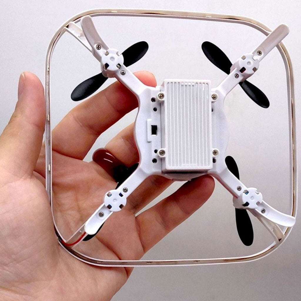 Квадрокоптер, съемный аккумулятор 3.7V, пульт 2.4 GHz, USB-кабель, headless mode, цветная подсветка, Mic - № 4 Квадрокоптер, съемный аккумулятор 3.7V, пульт 2.4 GHz, USB-кабель, headless mode, цветная подсветка, Mic - № 4