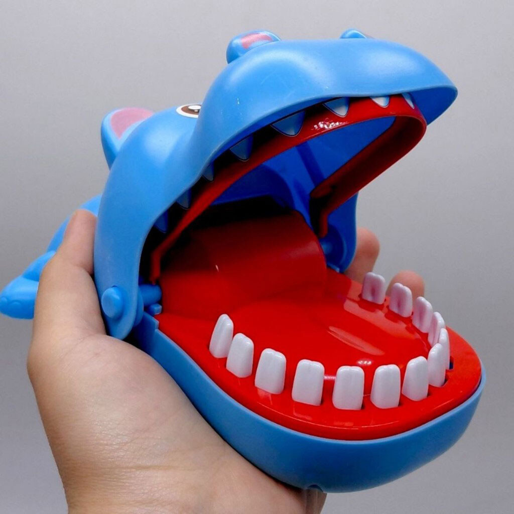 Игра "Бегемот-кусючка", в коробке р.17,5x9,5x12,3 см, Mic - № 3 Игра "Бегемот-кусючка", в коробке р.17,5x9,5x12,3 см, Mic - № 3