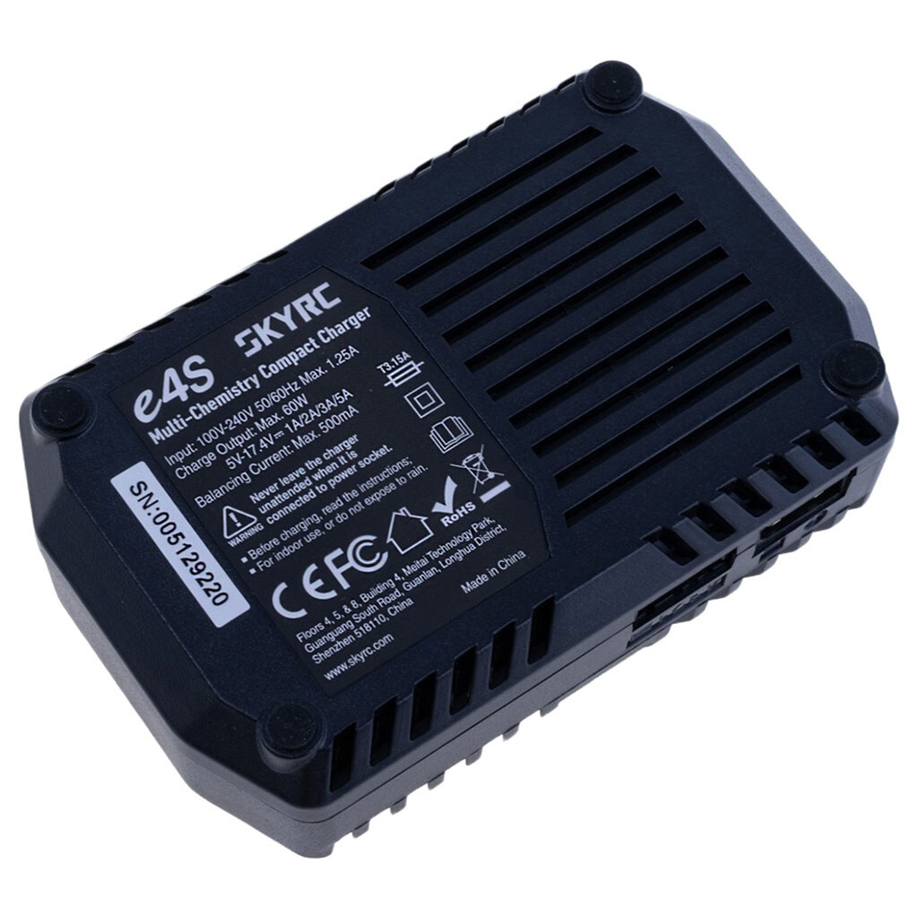 Зарядний пристрій SkyRC e4S - № 4 Зарядний пристрій SkyRC e4S - № 4