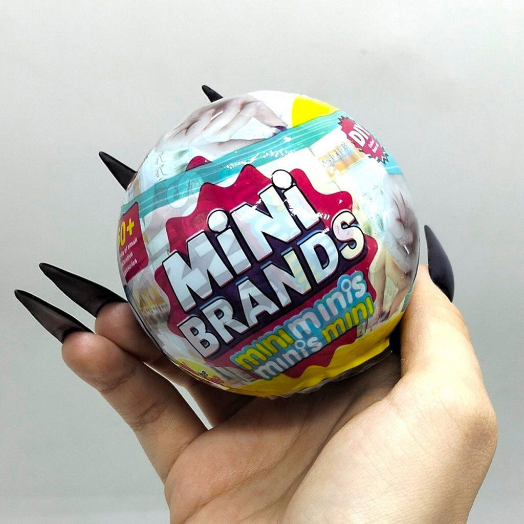 Яйце "Mini Brands", 7,5 см, Mic - № 3 Яйце "Mini Brands", 7,5 см, Mic - № 3