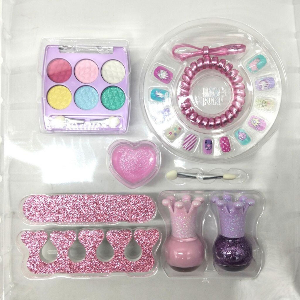 Косметика: тіні, лаки, блиск, накладні нігті, гумка для волосся, Zyra Toys - № 2 Косметика: тіні, лаки, блиск, накладні нігті, гумка для волосся, Zyra Toys - № 2