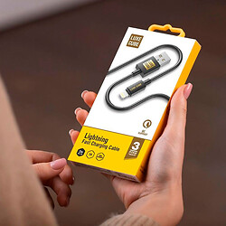 USB кабель Luxe Cube Apple iPhone SE 2022 / iPhone 14 Pro Max / iPhone 14 Plus / iPhone 14 Pro / iPhone 14 / iPhone 13 Pro / iPhone 13 Mini / iPhone 13 / iPhone 13 Pro Max / iPhone 12 Mini / iPhone 12 Pro Max / iPhone 12 Pro, Lightning, 1.0 м., Чорний - № 4
