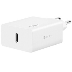 СЗУ Ttec SmartCharger 2SCS22BL Apple iPhone SE 2022 / iPhone 14 Pro Max / iPhone 14 Plus / iPhone 14 Pro / iPhone 14 / iPhone 13 Pro / iPhone 13 Mini / iPhone 13 / iPhone 13 Pro Max / iPhone 12 Mini / iPhone 12 Pro Max / iPhone 12 Pro, Lightning, Белый