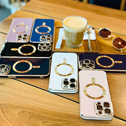 Чохол (накладка) Apple iPhone 11, Golden Line Separate Camera, MagSafe, Чорний - № 3