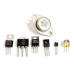 Транзистор биполярный 2SD2525