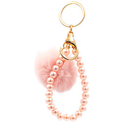Брелок для ключей с пушистым шариком и бусинами