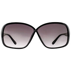 Солнцезащитные очки женские в пластиковой оправе