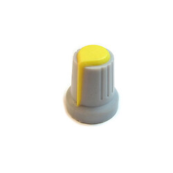 Ручки для потенціометрів KNOB-PLG-15X17X6-YELLOW