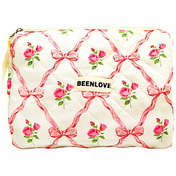 Косметичка жіноча текстильна на блискавці Бантики