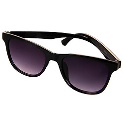 Солнцезащитные очки женские в плоской оправе