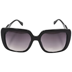 Солнцезащитные очки женские в пластиковой оправе