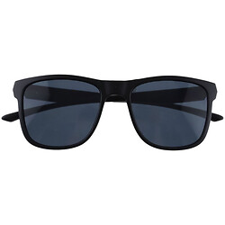 Солнцезащитные очки мужские в пластиковой оправе