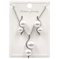 Набор женской бижутерии: серьги, цепочка