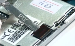 Розбирання LG E400 Optimus L3 та заміна тачскріну - 6 | Vseplus