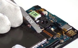 Розбирання HTC Windows Phone 8X із заміною дисплея та сенсорного скла - 12 | Vseplus
