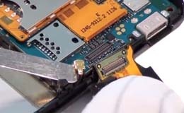 Розбирання Sony Ericsson Xperia RAY ST18i та заміна дисплейного модуля - 5 | Vseplus
