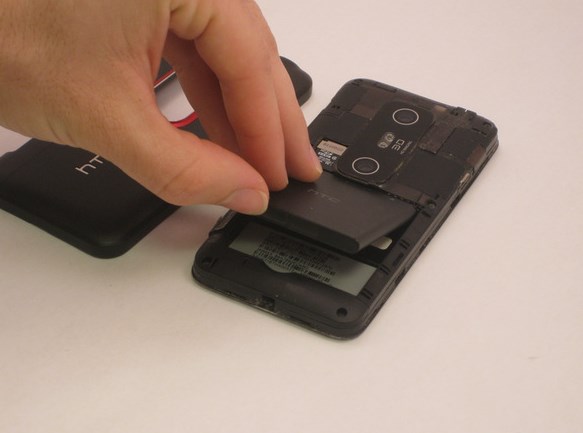 Замена батареи в HTC X515m EVO 3D G17 - 6 | Vseplus