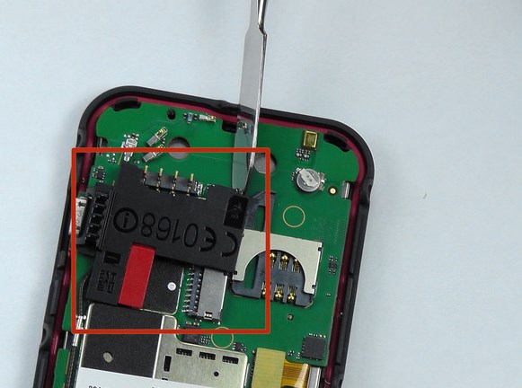 Замена антенны в Motorola MB525 Defy - 11 | Vseplus