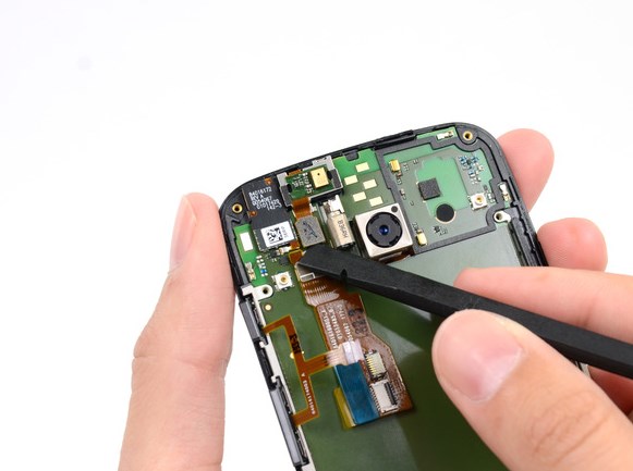 Замена дисплея в Motorola XT1052 Moto X - 76 | Vseplus