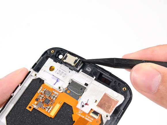 Замена дисплея в Motorola XT1052 Moto X - 105 | Vseplus