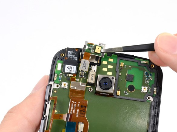 Замена основной камеры в Motorola XT1052 Moto X - 77 | Vseplus