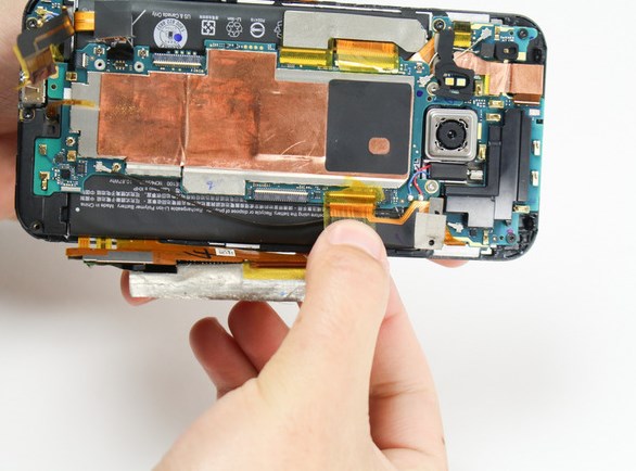 Замена батареи в HTC One M9 - 25 | Vseplus